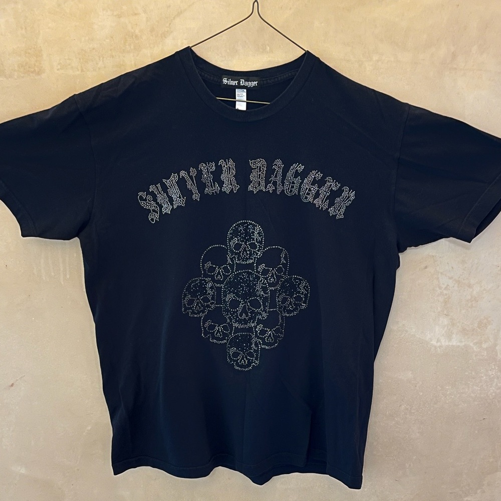 Y2K Silver Dagger Studded Skull Shirt
Bedazzled~Skeleton~Vintage~Black~Silver